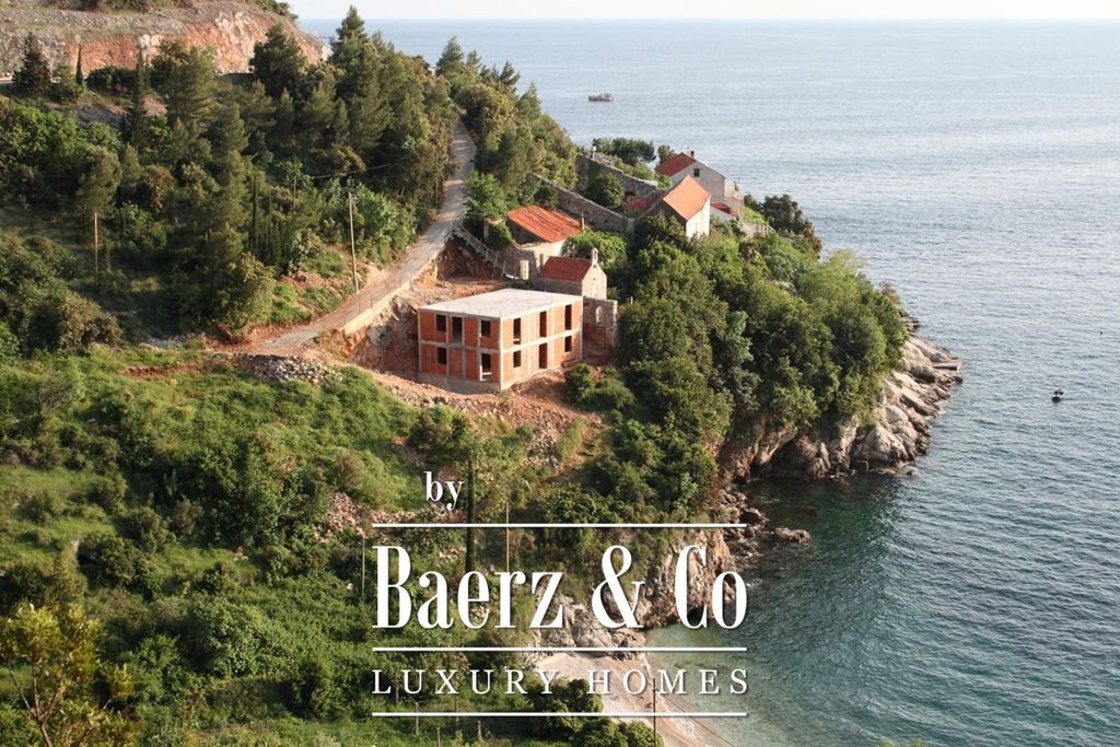 5 room luxury Townhouse for sale in Dubrovnik, DubrovačkoNeretvanska 129554795