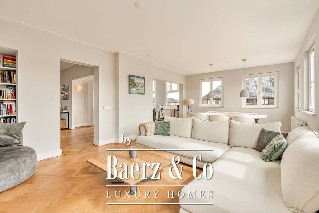 Престижная квартира 110 м2 в продажа Minervaplein, Амстердам, Gemeente Amsterdam, Северная Голландия