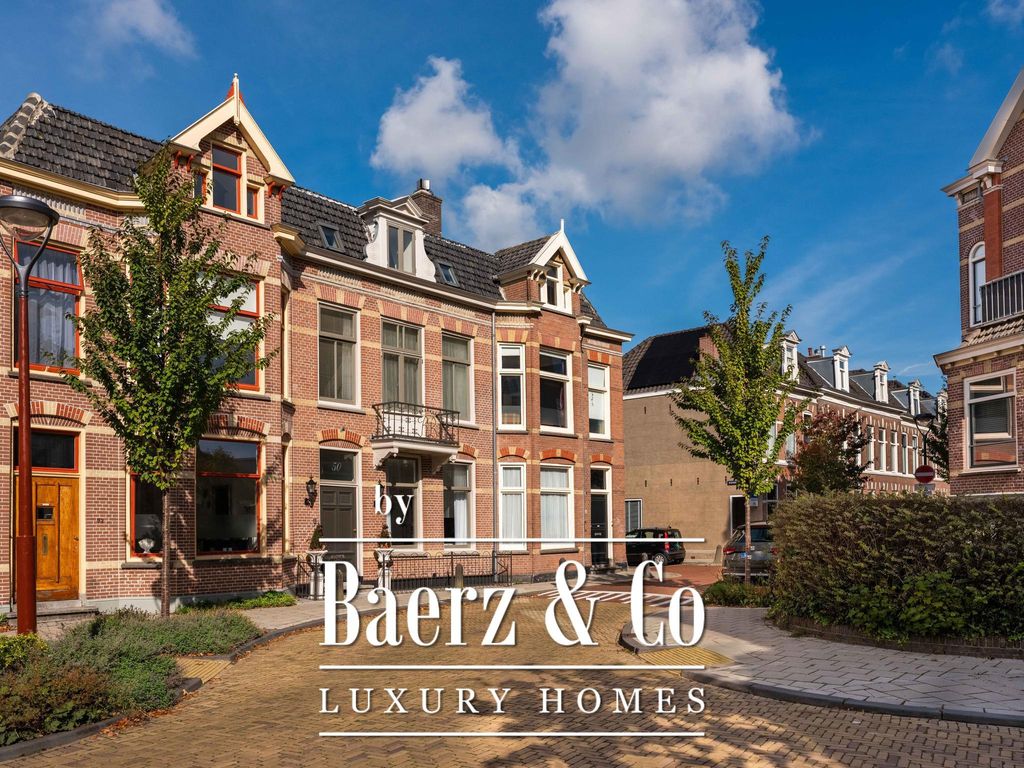 7 room luxury mansion for sale in Prins Hendrikstraat, Alkmaar