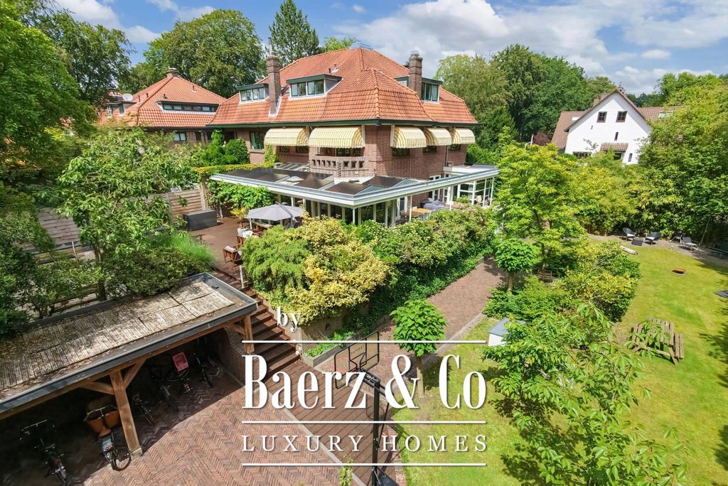 Эксклюзивная вилла 299 м2 в продажа Van Bommellaan, Wassenaar, Южная Голландия