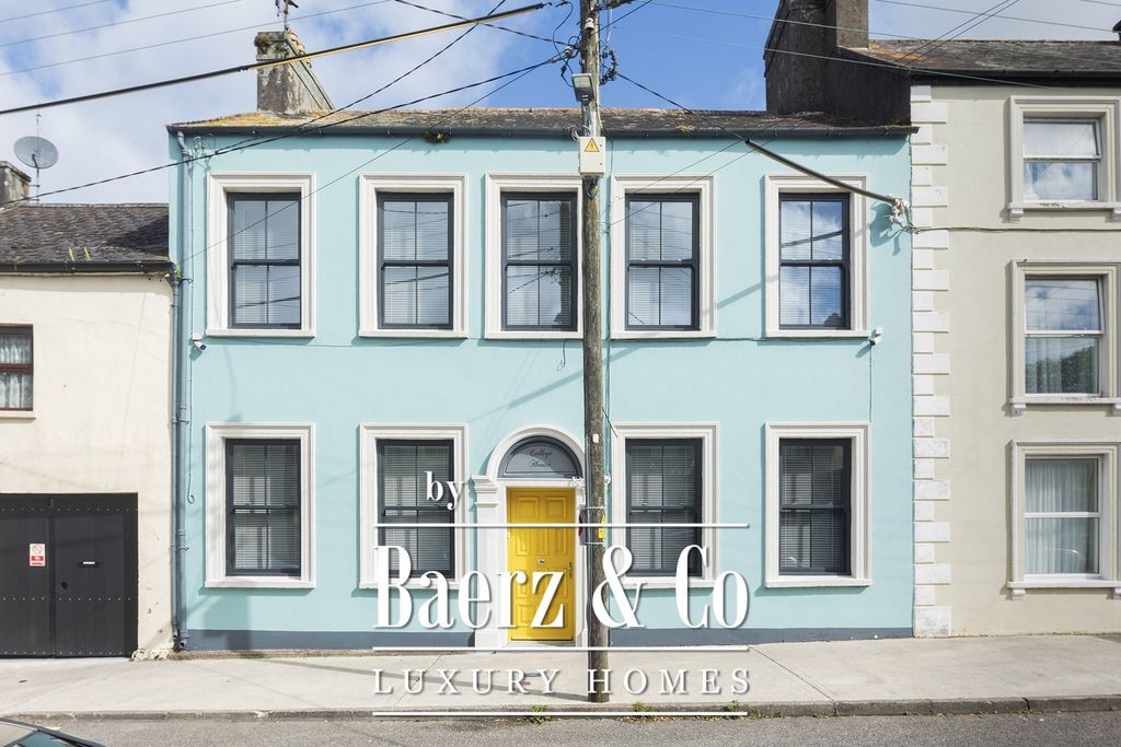7 room luxury House for sale in Cloyne, Ireland - 132797515 - LuxuryEstate.com