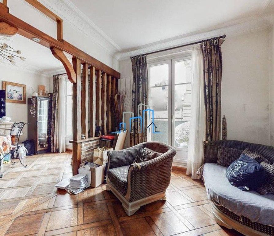 3 room luxury Flat for sale in Montmartre, Abbesses, GrandesCarrières