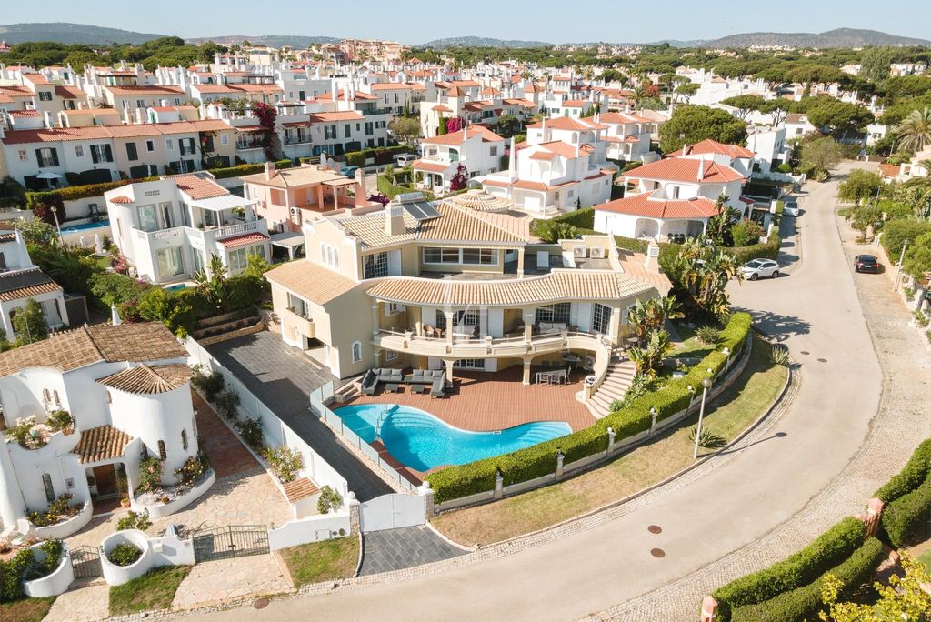 Luxury Villa for sale in Vilamoura, Portugal 129048110