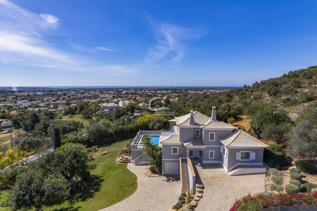 Luxury Villa for sale in Loulé, Distrito de Faro 120094245