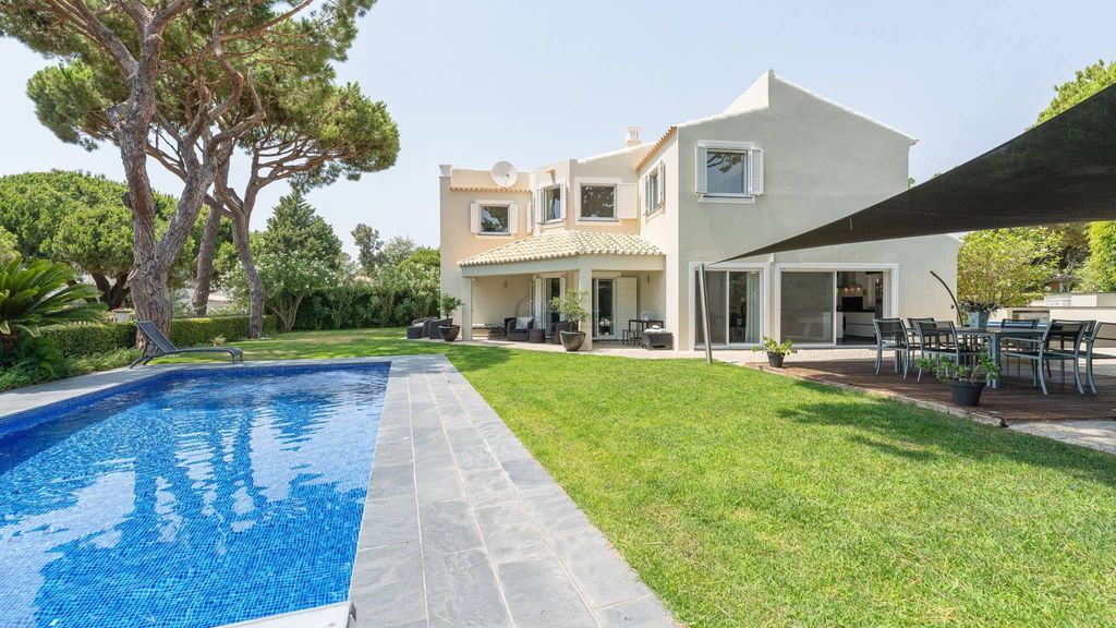 4 bedroom luxury Villa for sale in Vilamoura, Portugal 127792726