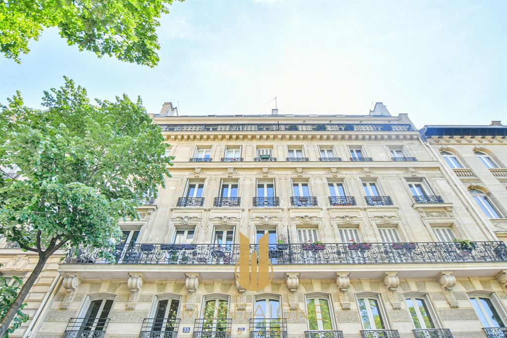 3 bedroom luxury Apartment for sale in La Muette, Auteuil, Porte