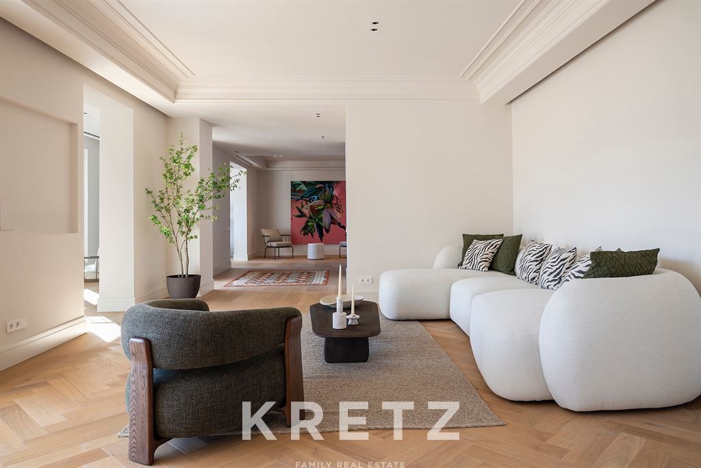 Престижная квартрира 269 м2 в продажа Барселона, Каталония