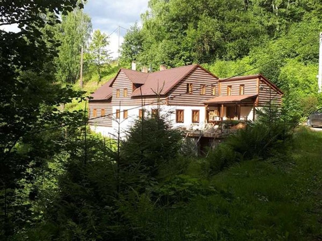 LuxusHaus mit 7 Schlafzimmer zu verkaufen in Harrachov