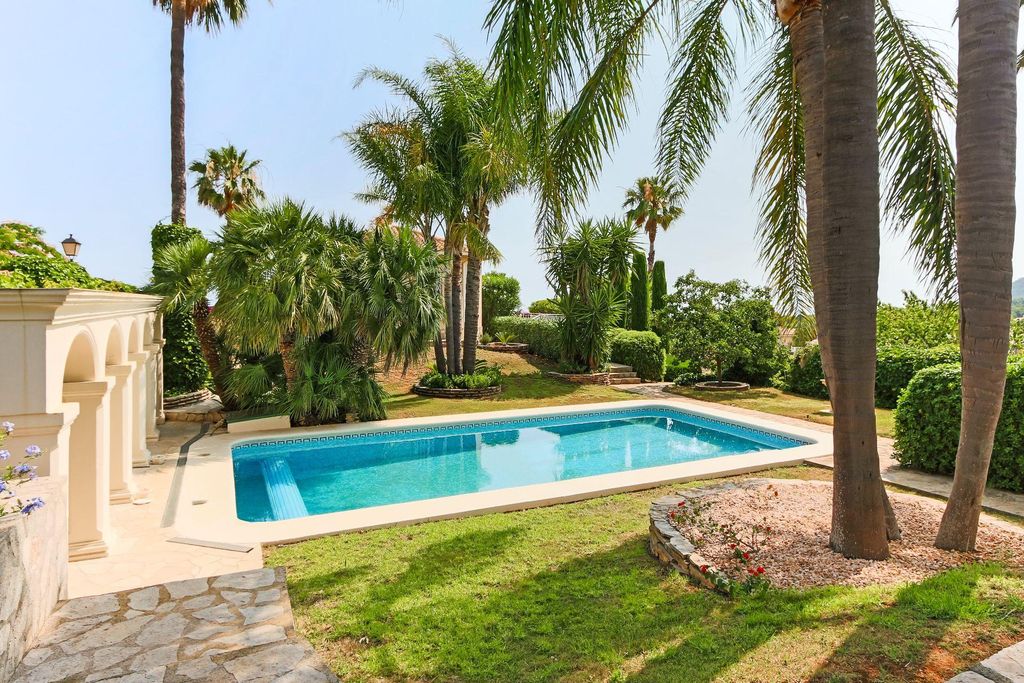 À venda Casa de campo de alto padrão de 240 m2 Denia, Comunitat