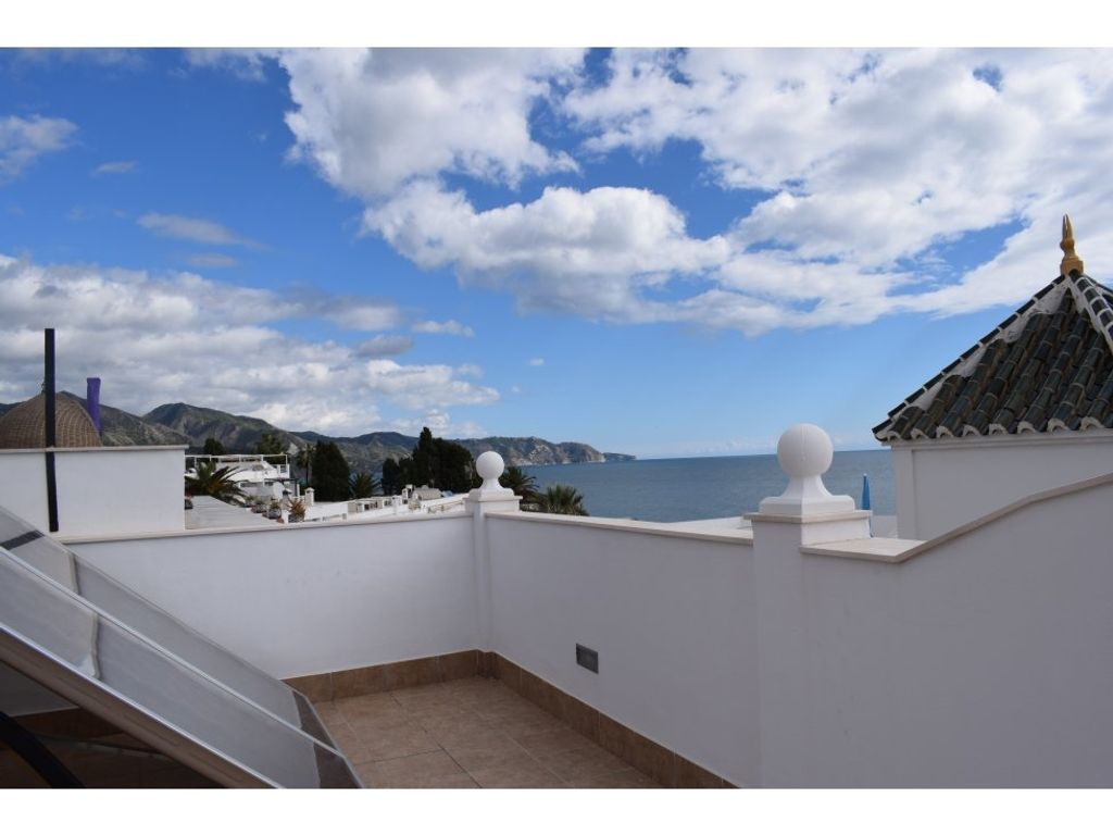 3 bedroom luxury House for sale in Nerja, Andalusia 75860705