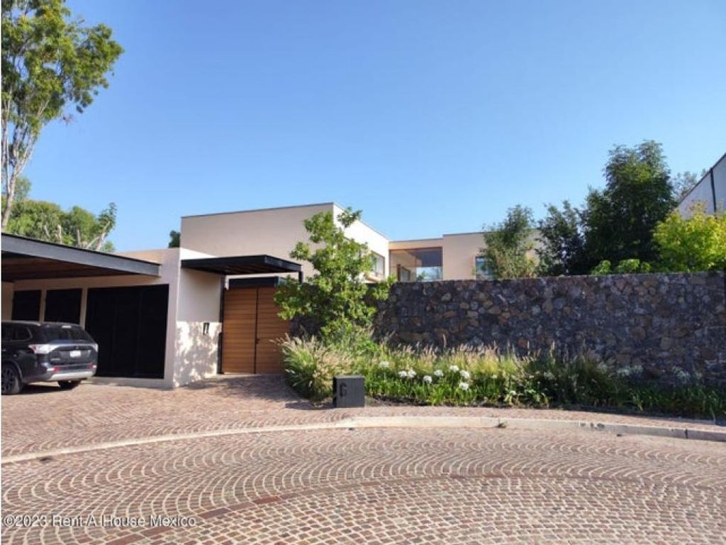 3 bedroom luxury House for sale in Santiago de Querétaro, Mexico