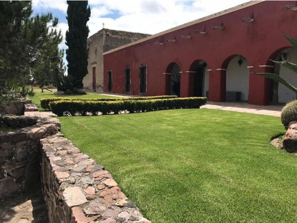 Exclusive farmhouse for sale in Guanajuato 129229330