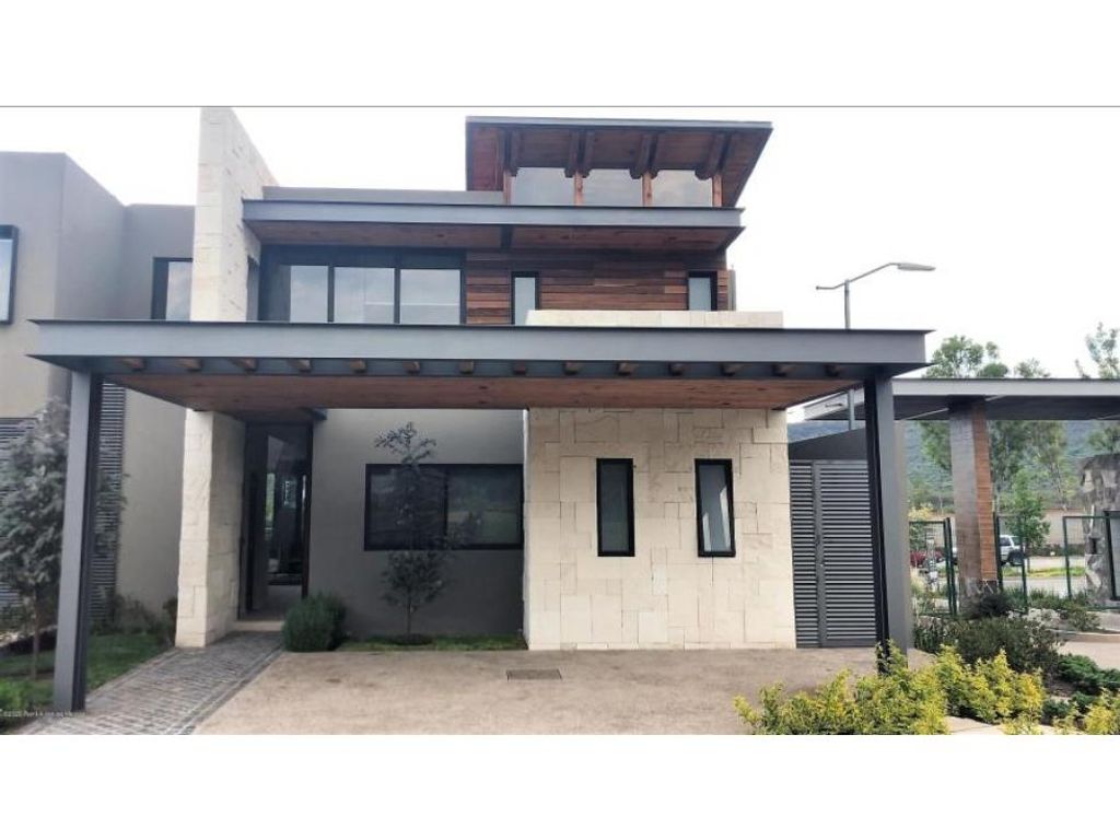 3 bedroom luxury House for sale in Santiago de Querétaro, Mexico