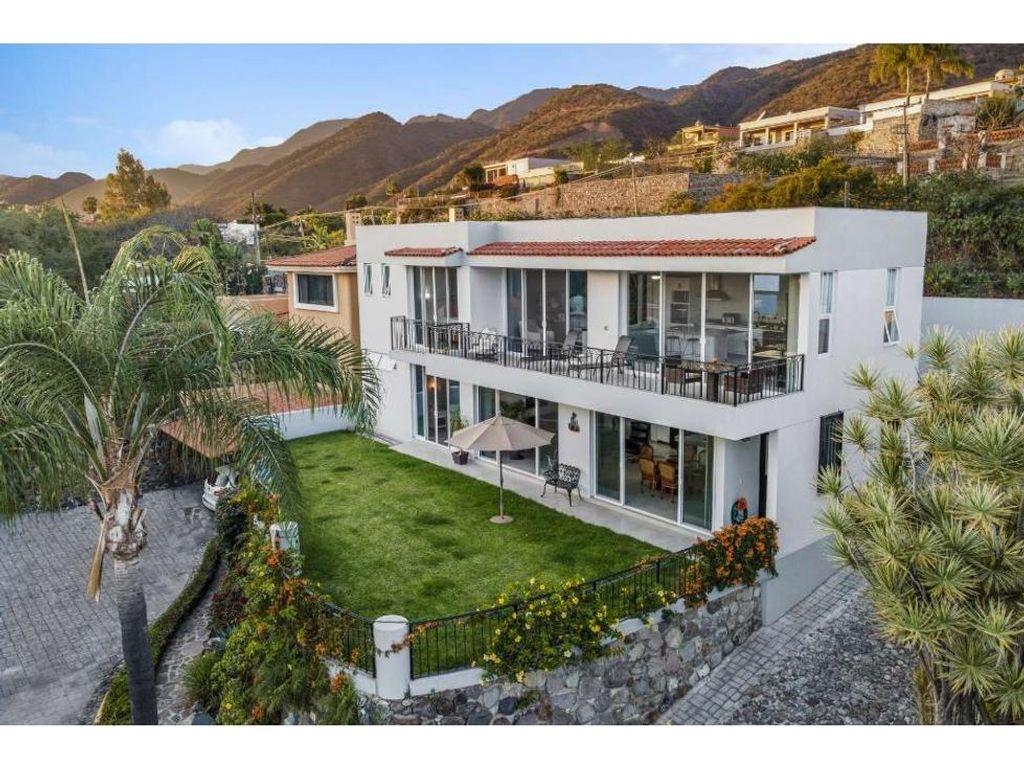 4 bedroom luxury House for sale in Chapala, Jalisco 128498761