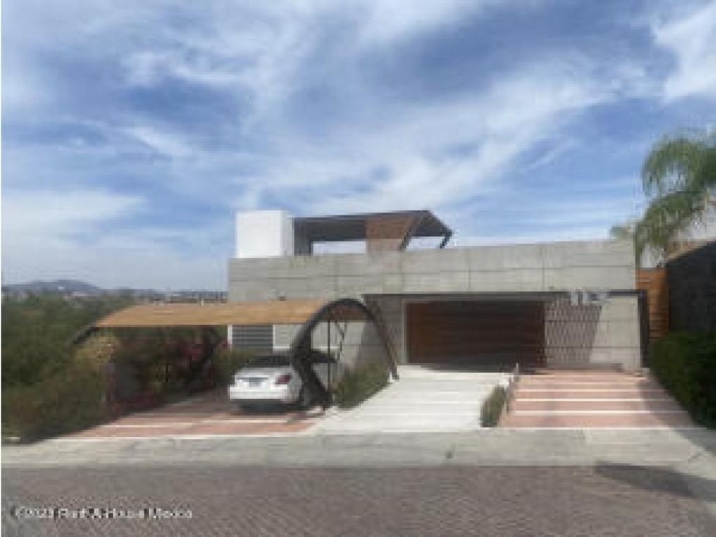 3 bedroom luxury House for sale in Santiago de Querétaro, Mexico