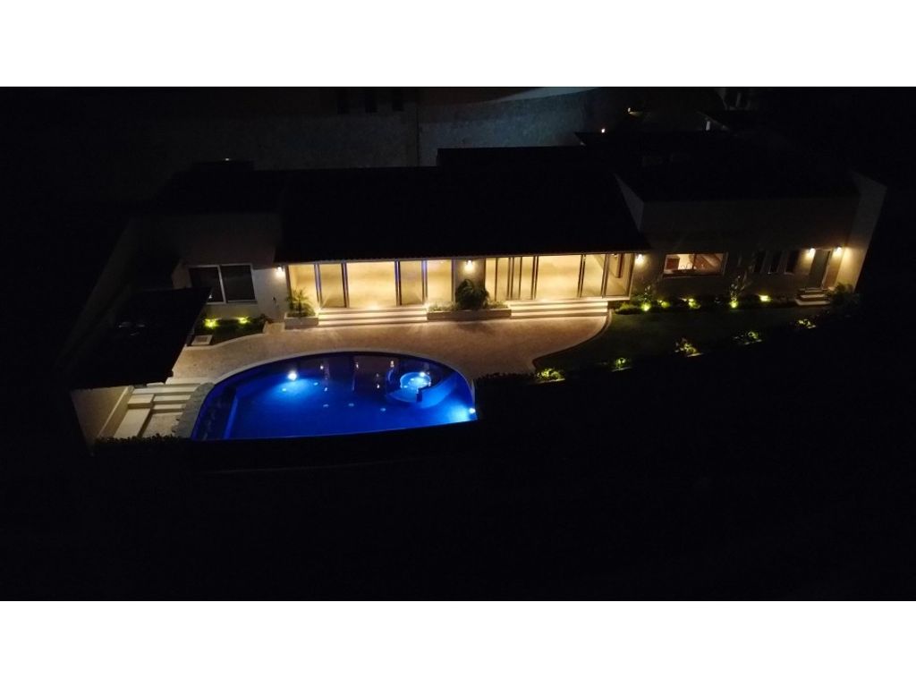 6 bedroom luxury House for sale in Acapulco, Guerrero 128498567