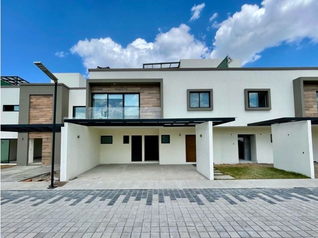 3 bedroom luxury House for sale in Metepec, Estado de México