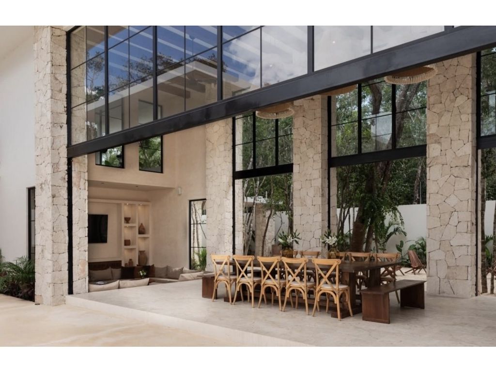 9 bedroom luxury House for sale in Tulum, Mexico  2
