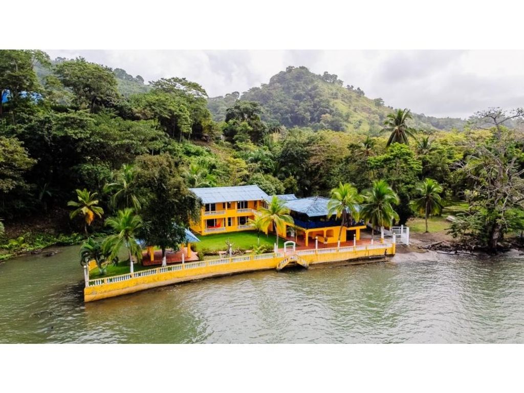 Luxury House for sale in Portobelo, Panama 129271999