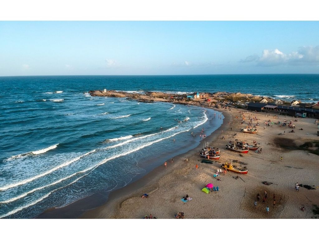 Элитный Отель в продажа Punta del Diablo, Departamento de Rocha