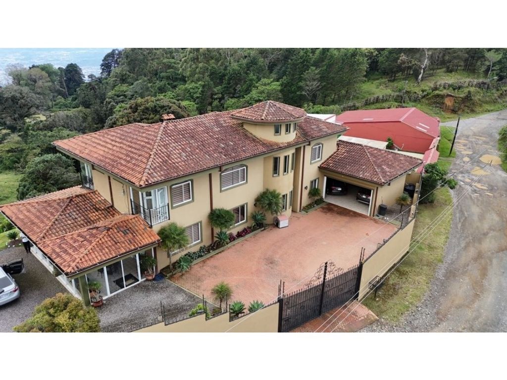 Vivienda de lujo en venta Aserrí, Costa Rica - 130004325 - LuxuryEstate.com