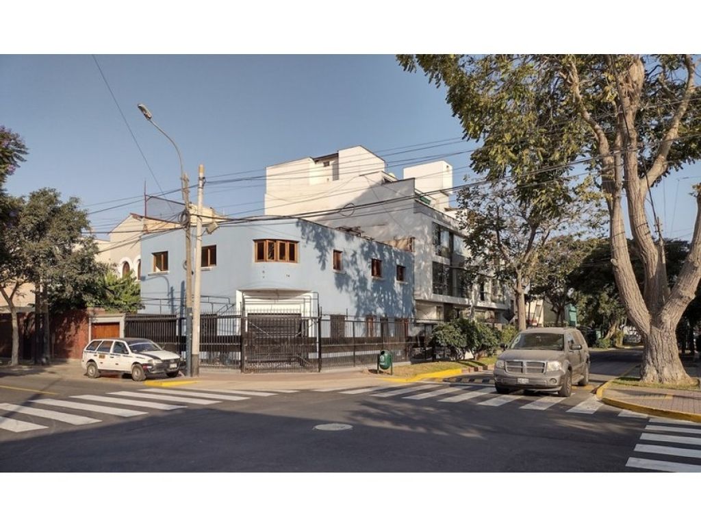 4 bedroom luxury House for sale in San Isidro, Peru 107699905