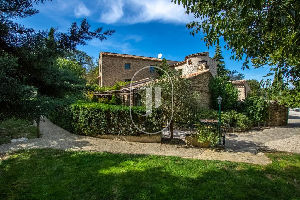 Luxus-Haus mit 13 Schlafzimmer zu verkaufen in L&amp;#39;Isle-sur-la-Sorgue ...