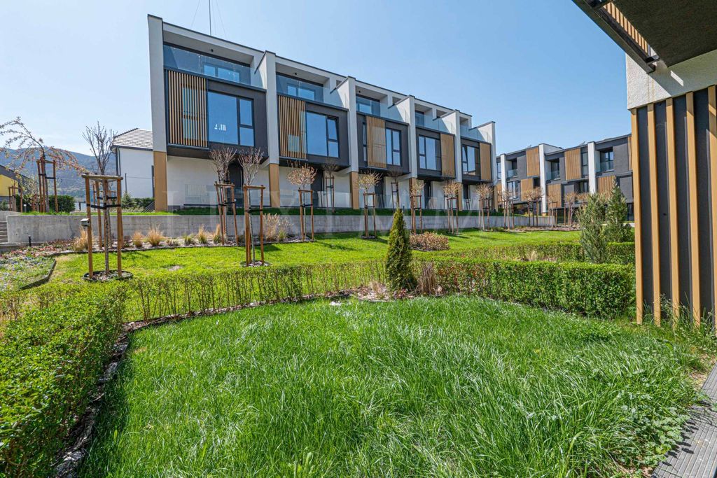 Эксклюзивный Коттедж в жилом комплексе 161 м2 в продажа София, Болгария