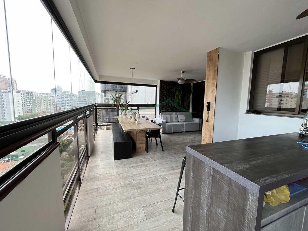À venda Apartamento de alto padrão de 248 m2, Baixada Santista, São Paulo