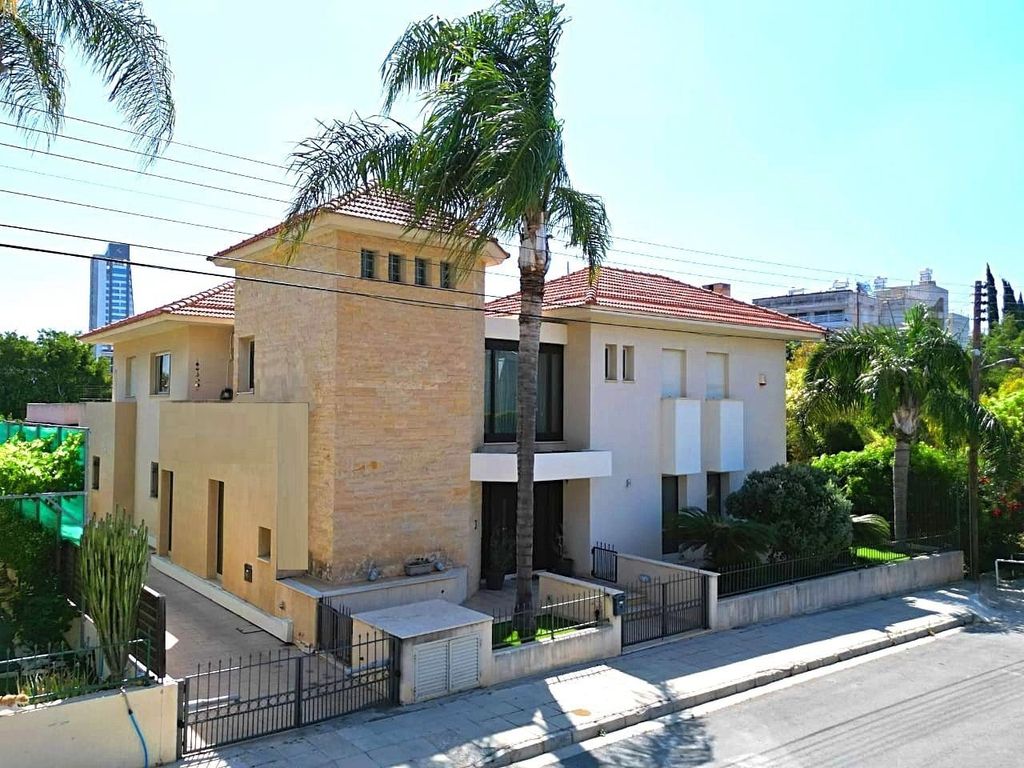 Особняк 420 м2 в продажа Germasógeia, Limassol District
