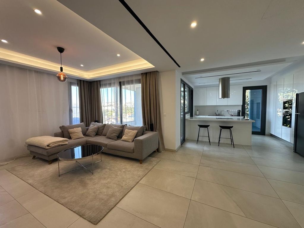 Элитная квартира 91 м2 в продажа Germasógeia, Кипр