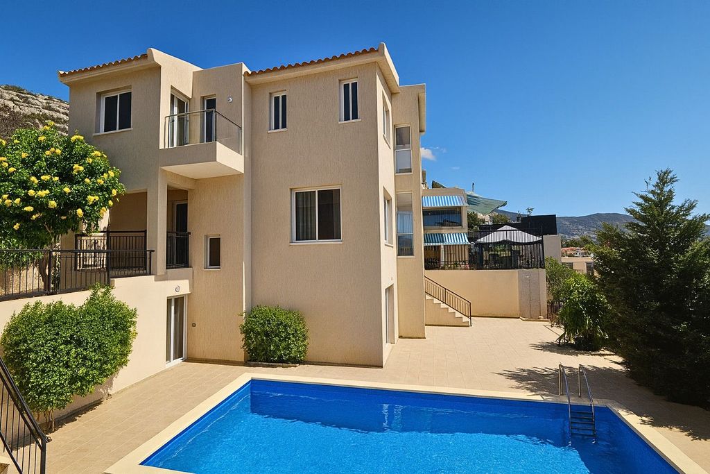 Особняк 237 м2 в продажа Pégeia, Paphos District