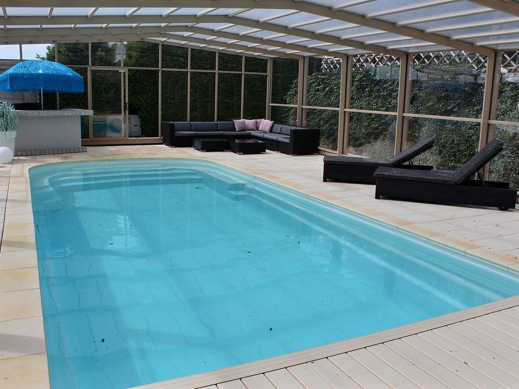 NeyruzsurMoudon, İsviçre, 168 m2, satılık Prestijli müstakil ev