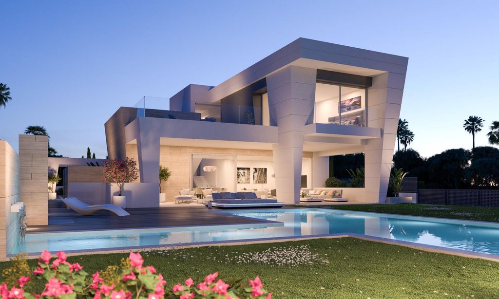 Luxury Villa for sale in The Golden Mile, Spain 129591919