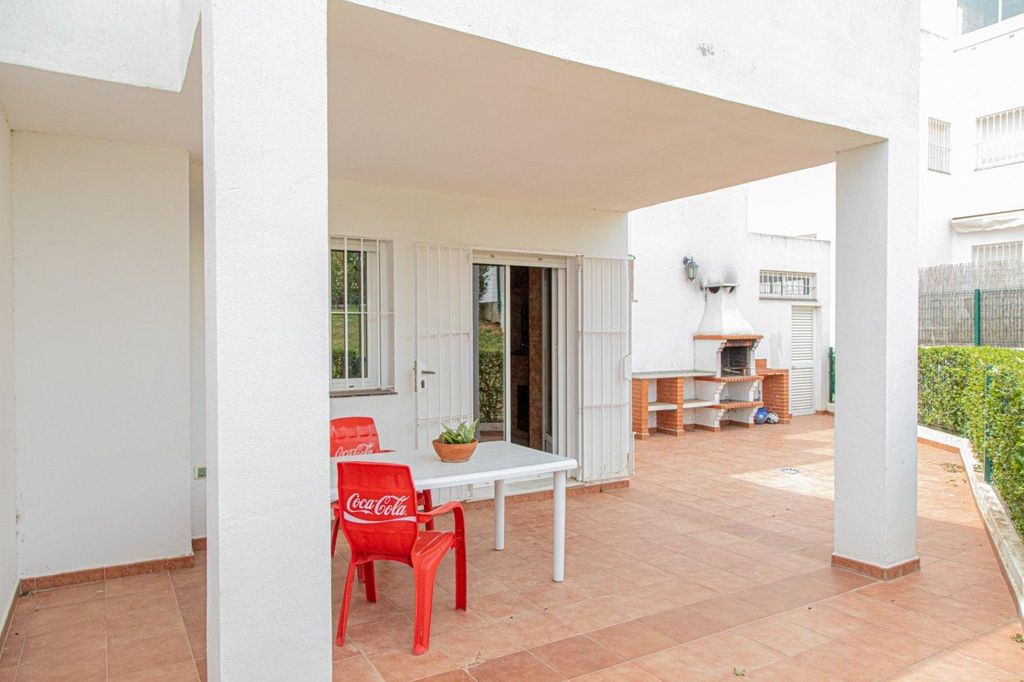 5 room luxury House for sale in Conil de la Frontera, Spain 126909485