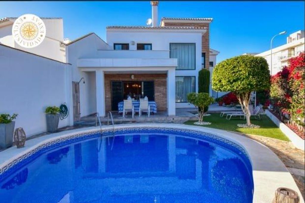 Luxury 3 room Detached House for sale in VélezMálaga, Andalusia