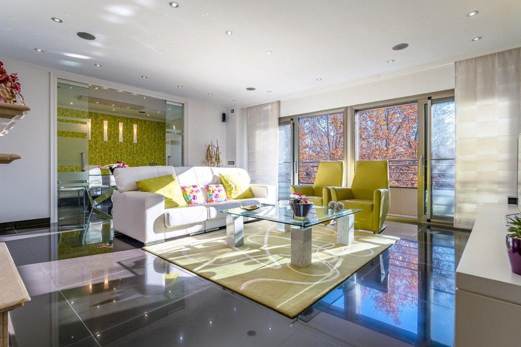 Atico de lujo de 203 m2 en venta Reus, Cataluña 128400809