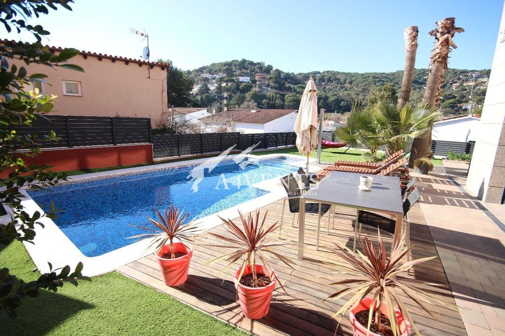 4 room luxury House for sale in Cabrils, Spain 128434966