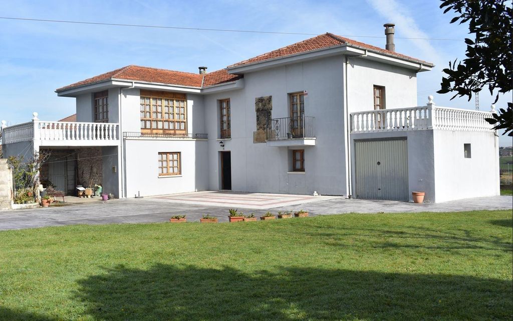 Luxury Terraced House for sale in Camargo, Piélagos, Cantabria