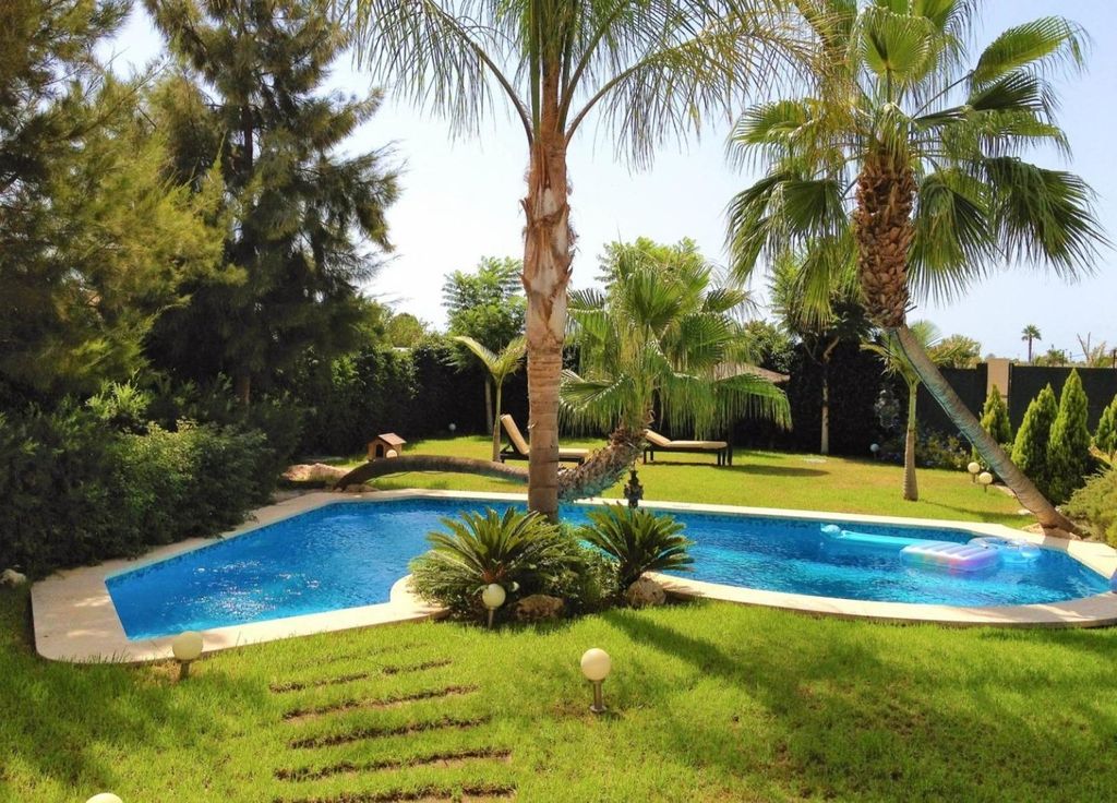 5 room luxury Detached House for sale in Elche, Spain 128727367