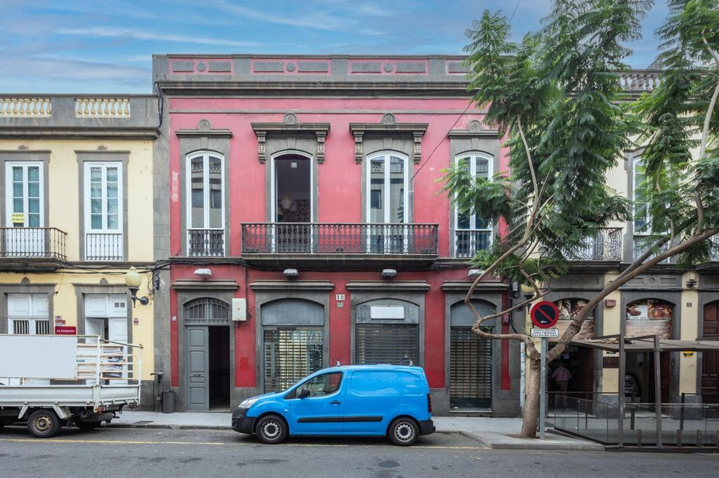 Luxury apartment complex for rent in Las Palmas de Gran Canaria, Canary