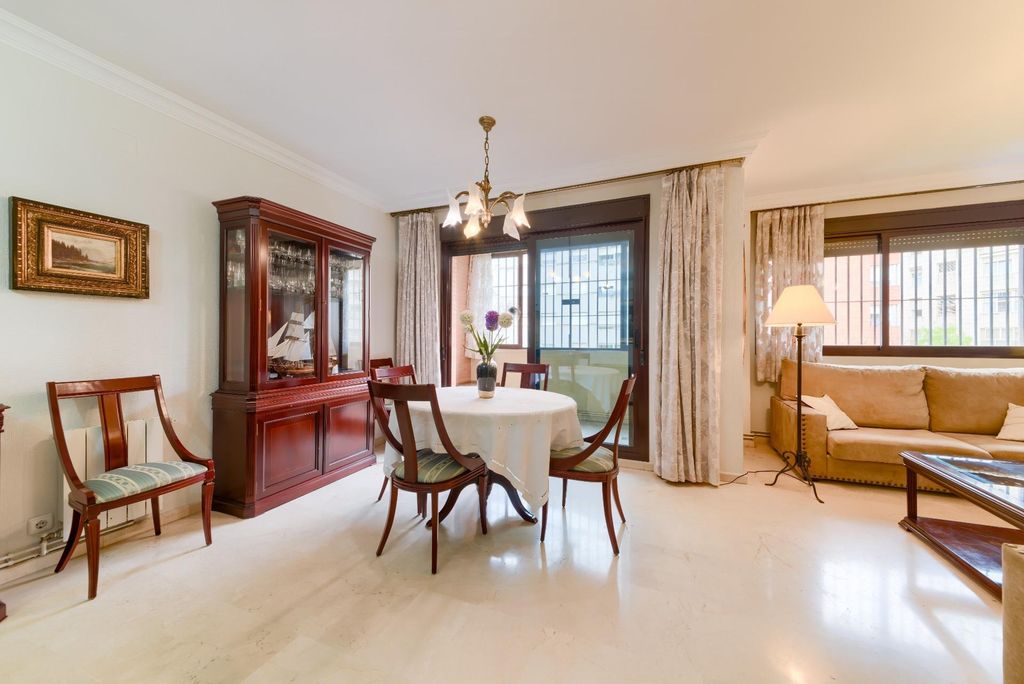 Appartement de luxe de 243 m2 en vente Séville, Espagne 129466081