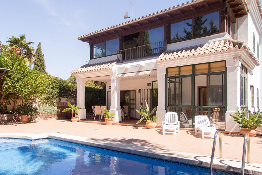 Luxury 7 room Detached House for rent in San Pedro de Alcántara