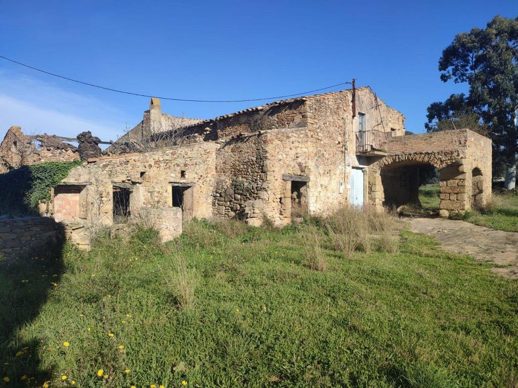 Exclusive farmhouse for sale in Pals, Spain 128343842