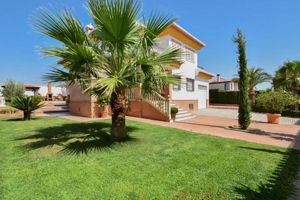 Casa en venta Las Gabias, Andalucía 129284412
