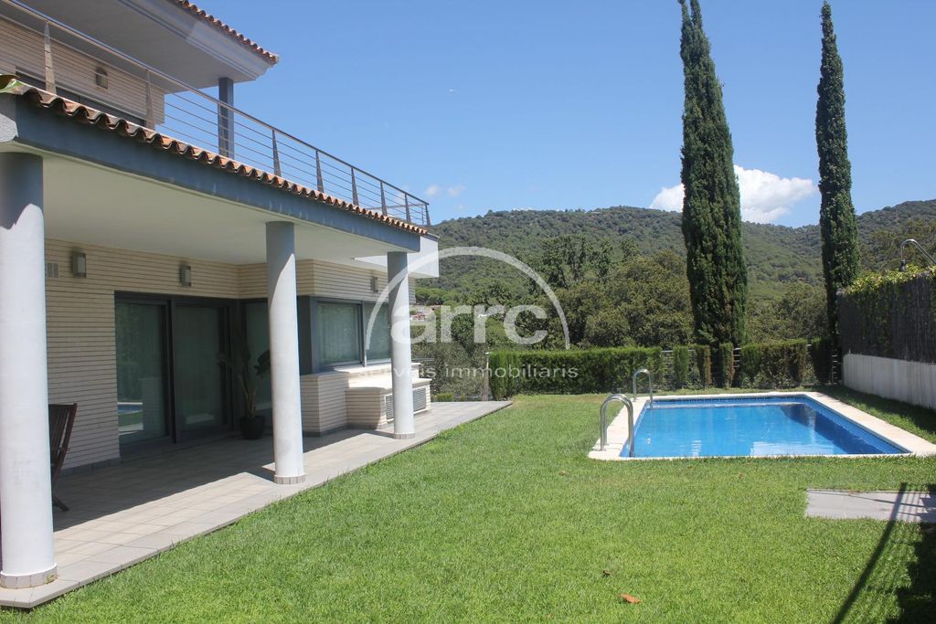 5 room luxury House for sale in Cabrils, Spain 129184654