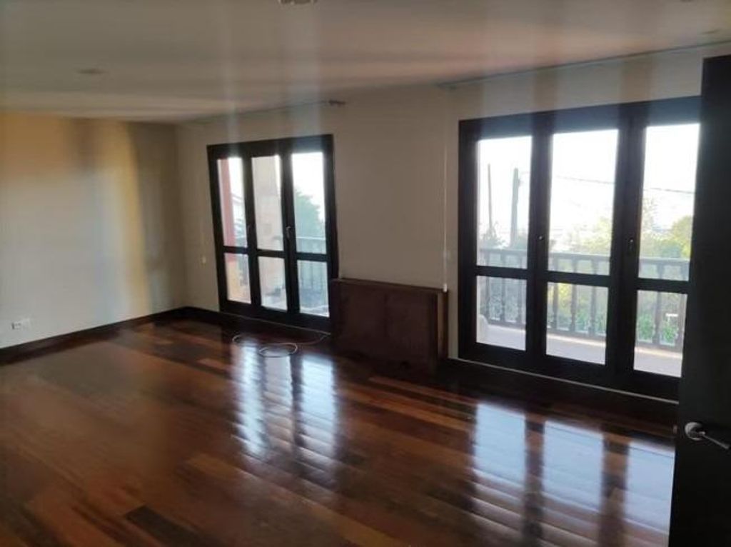 4 room luxury Farmhouse for sale in Oviedo, Spain 129314373