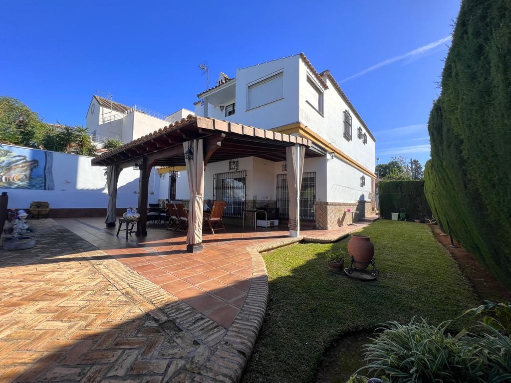 Maison de 5 pièces de luxe en vente Séville, Andalousie 129531806