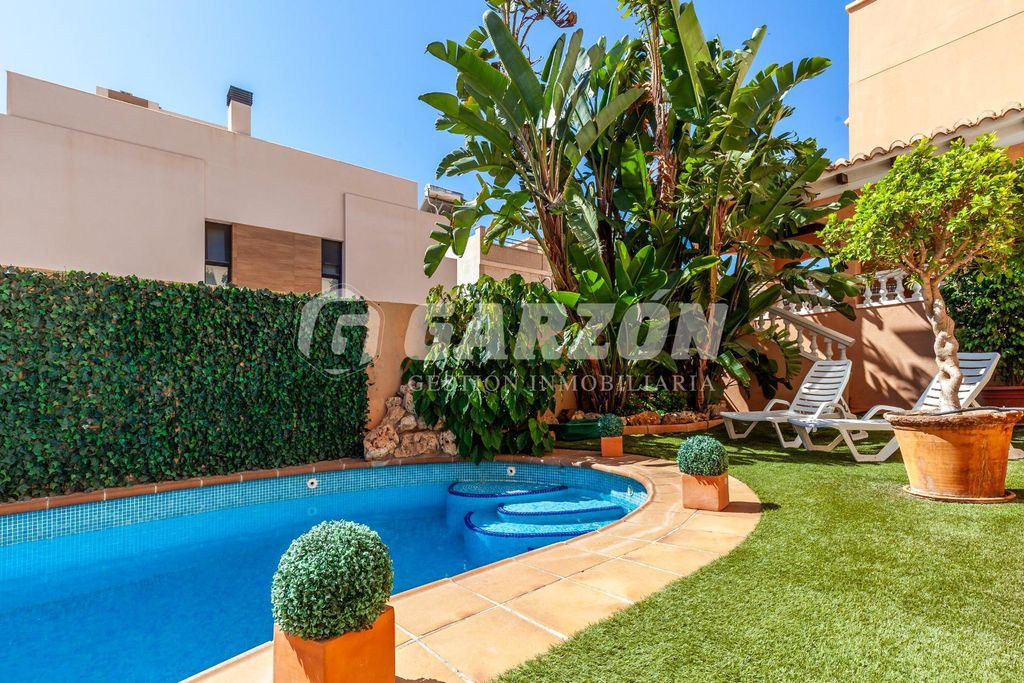 Vivienda de lujo de 317 m2 en venta Aguadulce, España 129647519