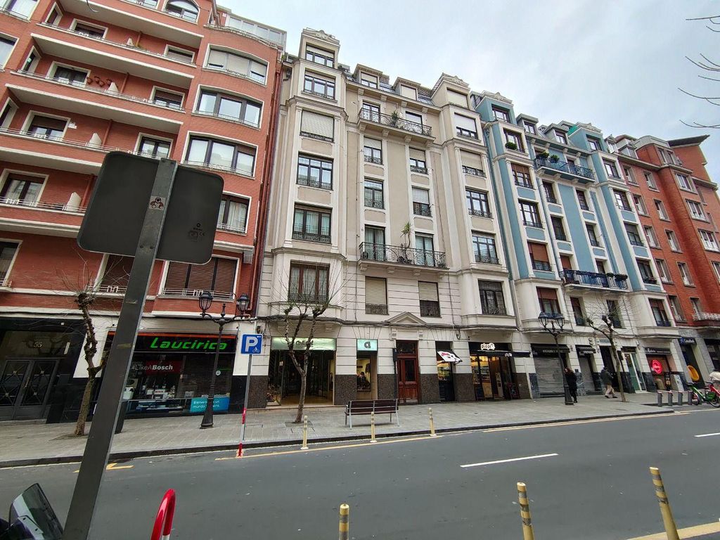 Appartement de luxe de 4 pièces en vente à Bilbao, Espagne 128411059